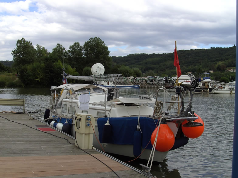 30th stop at the Port de Plaisance des ROCHES DE CONDRIEU 